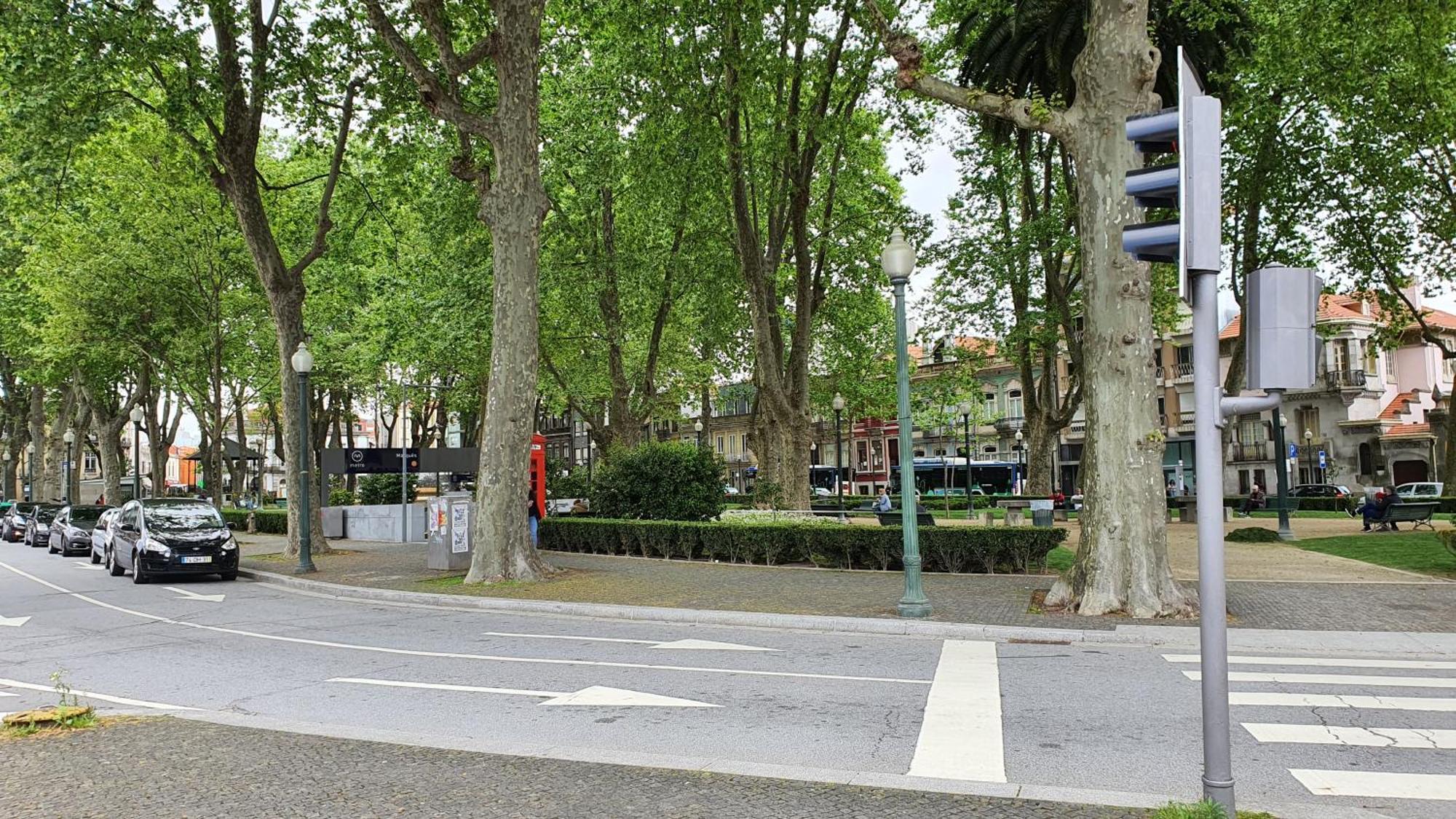 Downtown Porto With Parking Next To Subway Apartment Exterior foto